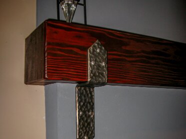 V - Hammer Textured accents
