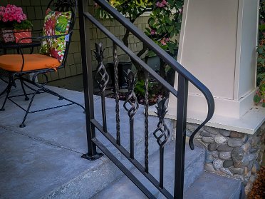 Pineapple railing 2024