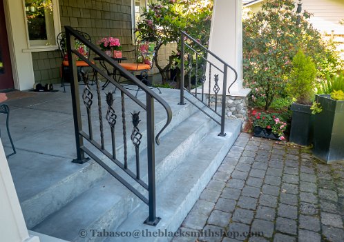Pineapple railing 2024-4