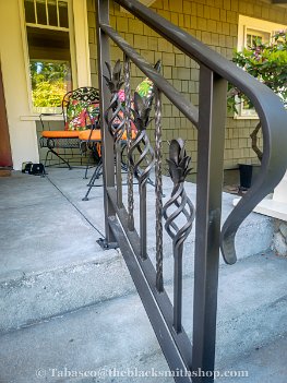 Pineapple railing 2024-5